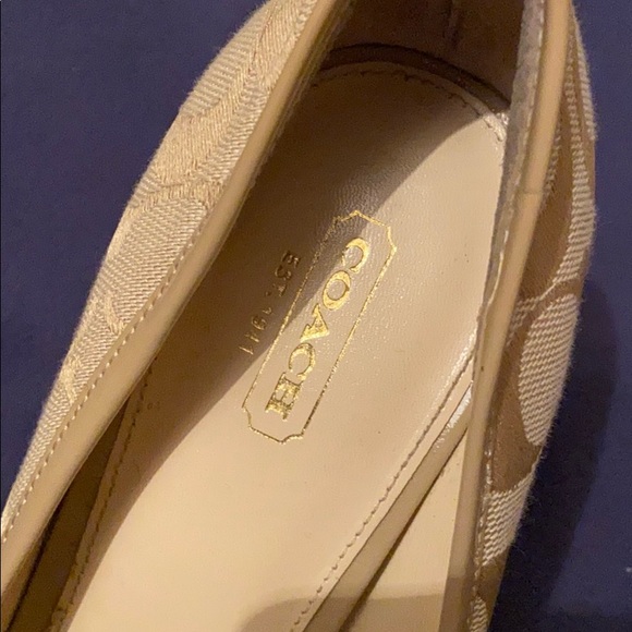 Coach - Breanna peep toe pumps. - Picture 3 of 6